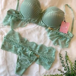 Woman lingerie set